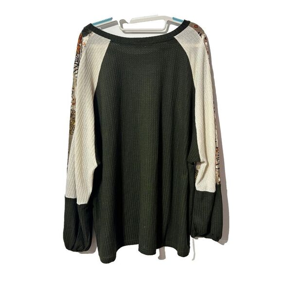 Bloomchic Womens Blouse Top 22-24 Green Floral Raglan Colorblock Patchwork Knit - Picture 3 of 7